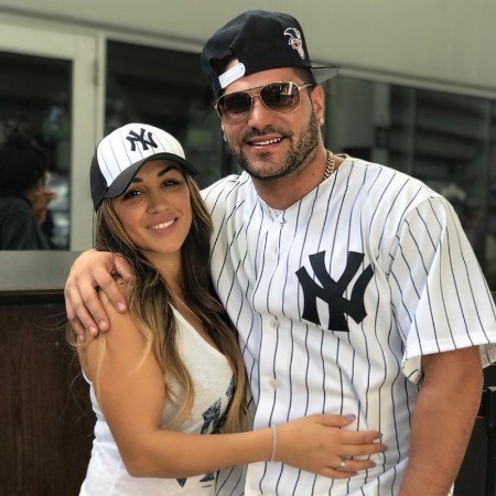 Former pair Ronnie Ortiz-Magro and Jen Harley in matching Yankees outfit.